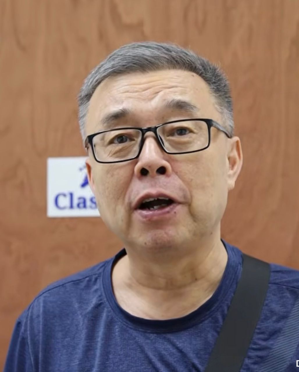 Hou Dehai from China